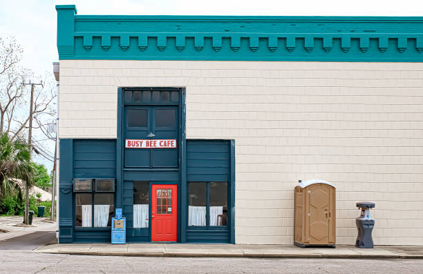 Best Portable restroom trailer rental  in Fruitland, IA